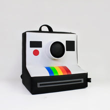 Cargar imagen en el visor de la galería, MOCHILA POLAROID CLÁSICA
